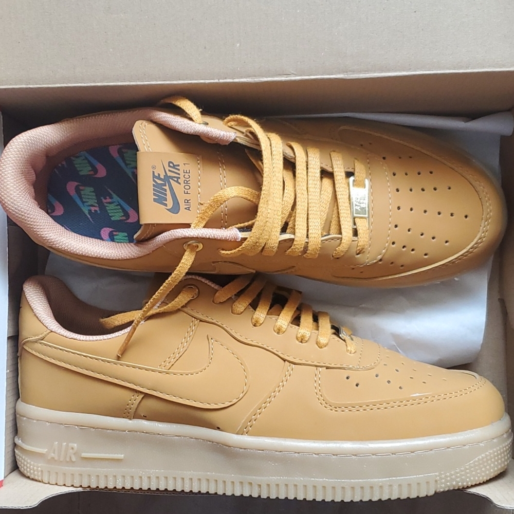 Brand New, never worn Nike Air Force 1 in TAN